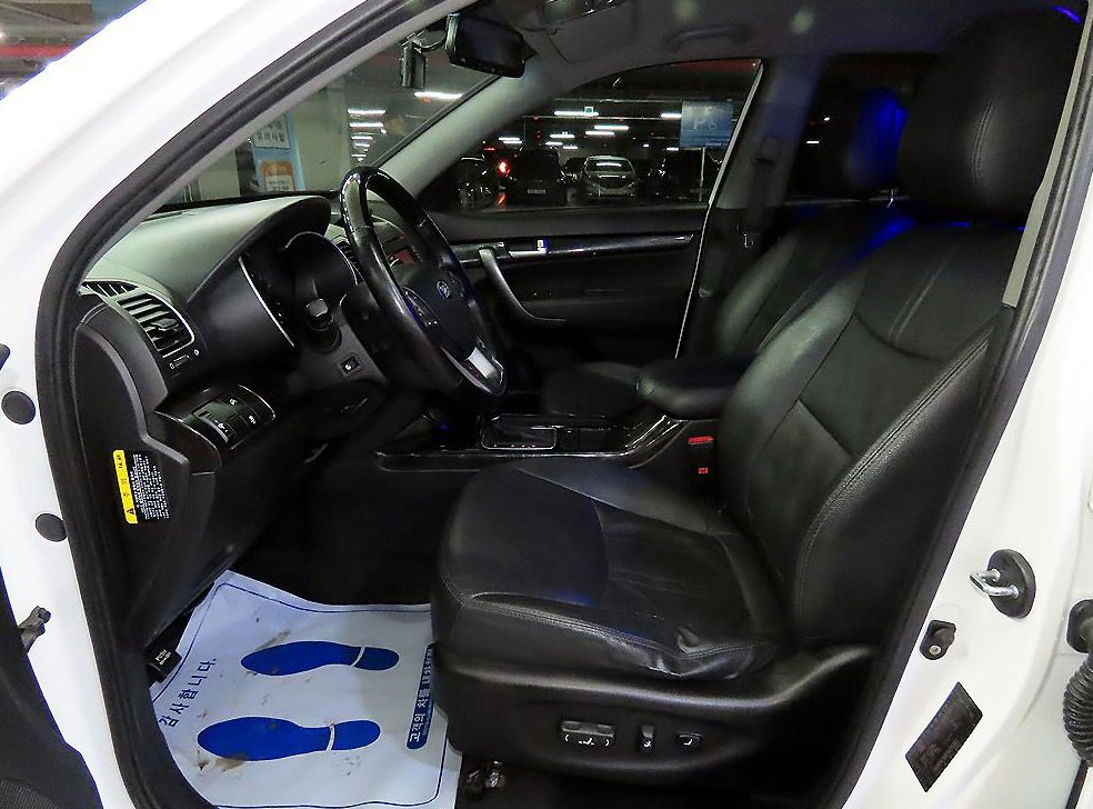 기아 쏘렌토 2WD 2.0 TLX 사진 6