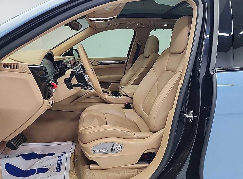 포르쉐 카이엔 4.8 GTS 사진 11