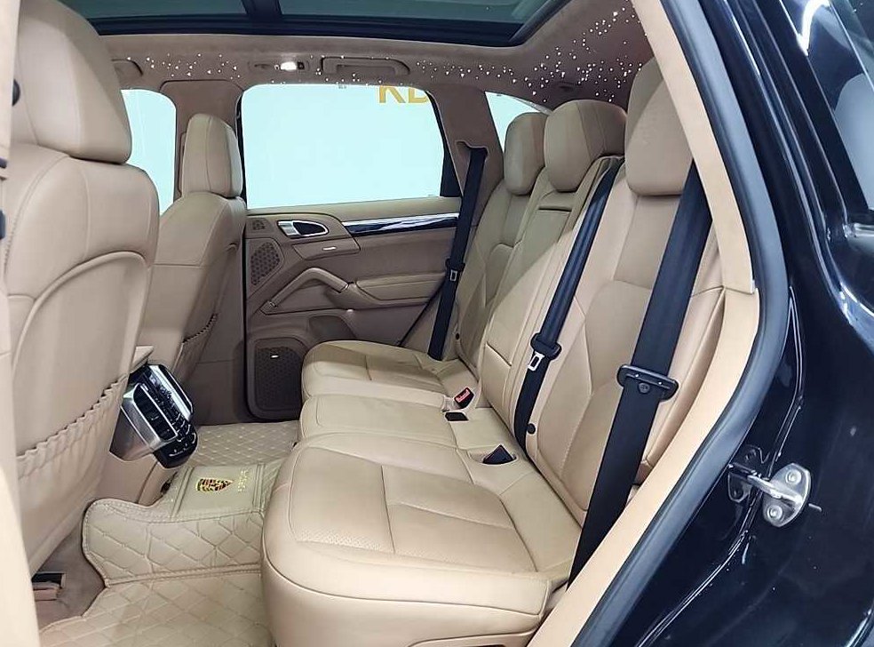포르쉐 카이엔 4.8 GTS 사진 12