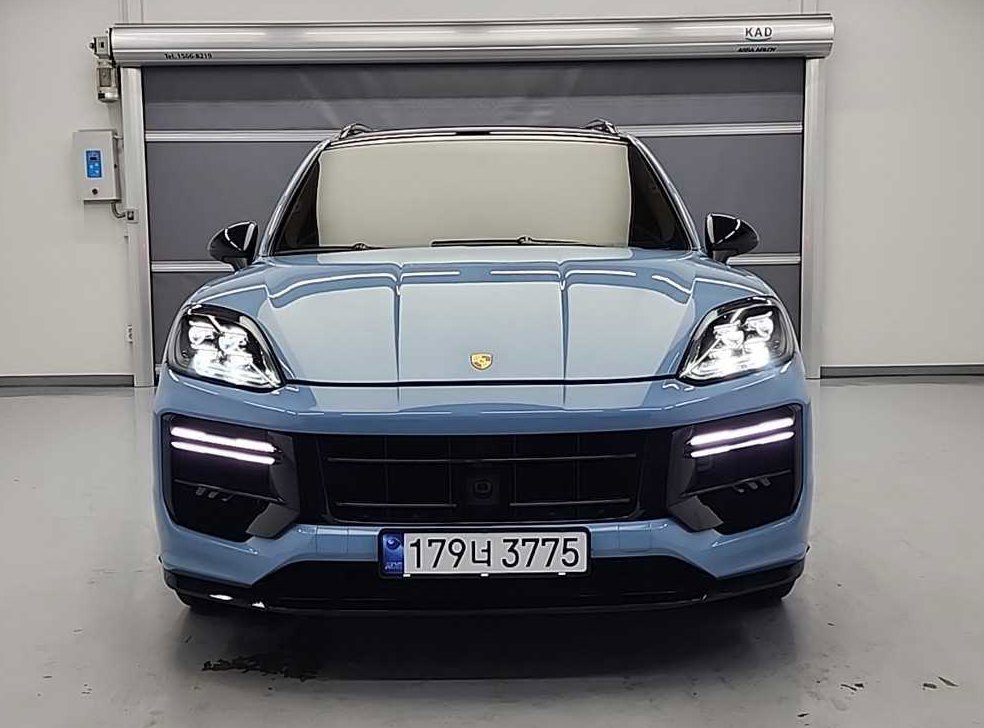 포르쉐 카이엔 4.8 GTS 사진 2