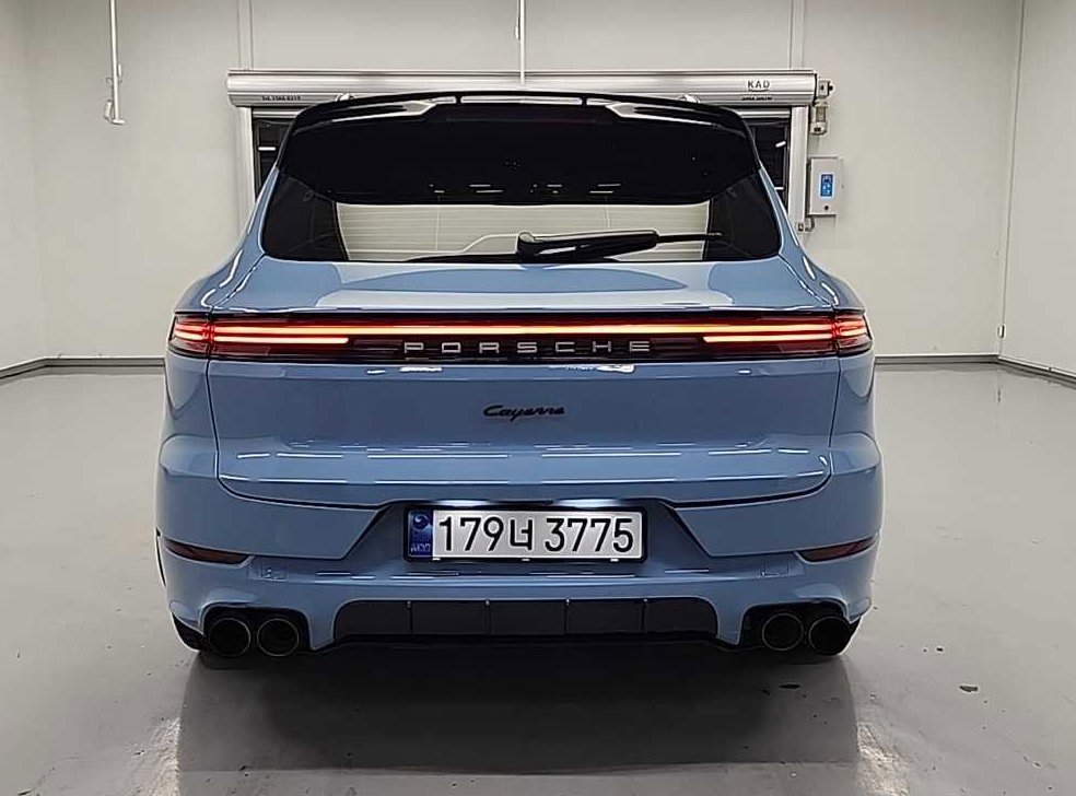 포르쉐 카이엔 4.8 GTS 사진 3