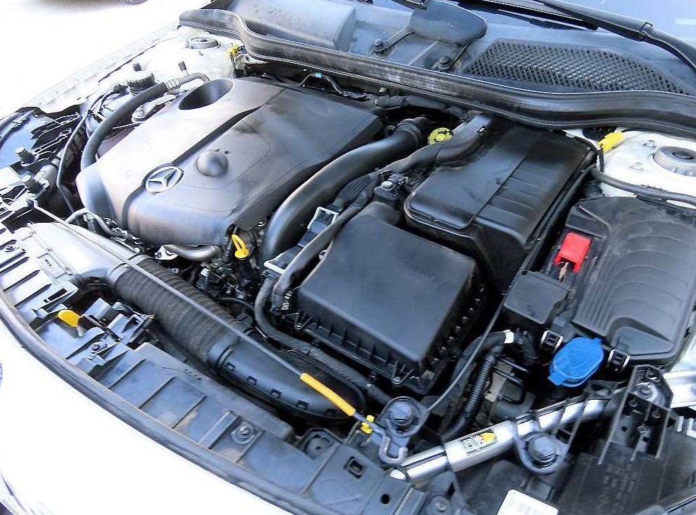 벤츠 GLA 클래스 GLA200 D 4MATIC 사진 19