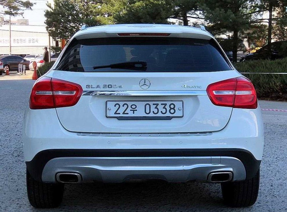 벤츠 GLA 클래스 GLA200 D 4MATIC 사진 4