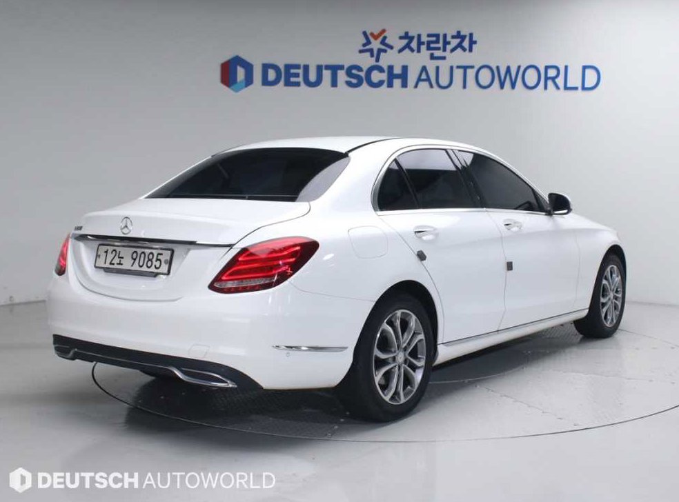 벤츠 C 클래스 C200 아방가르드 사진 2