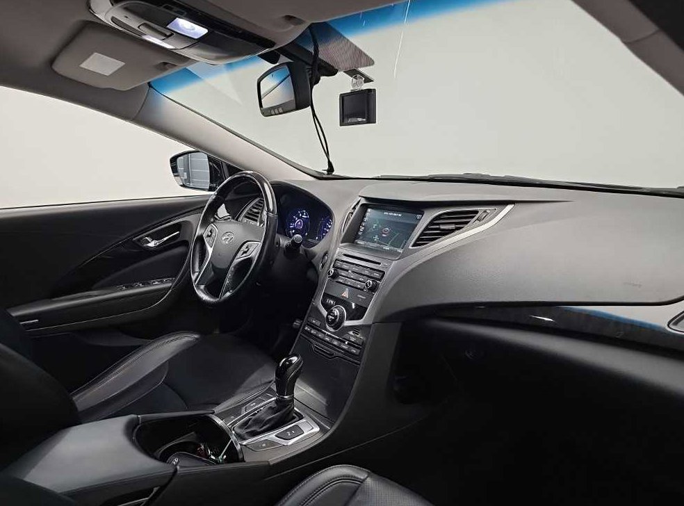 현대 그랜저 HG300 PREMIUM 사진 17