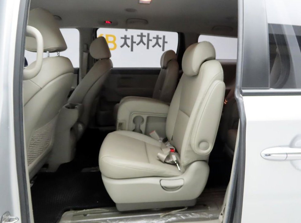 기아 카니발 디젤 11인승 럭셔리 사진 14