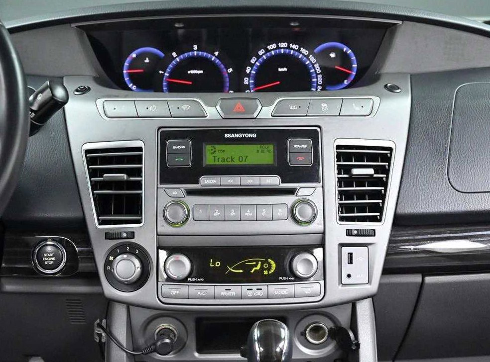 KG모빌리티(쌍용)  코란도 4WD TX 사진 14