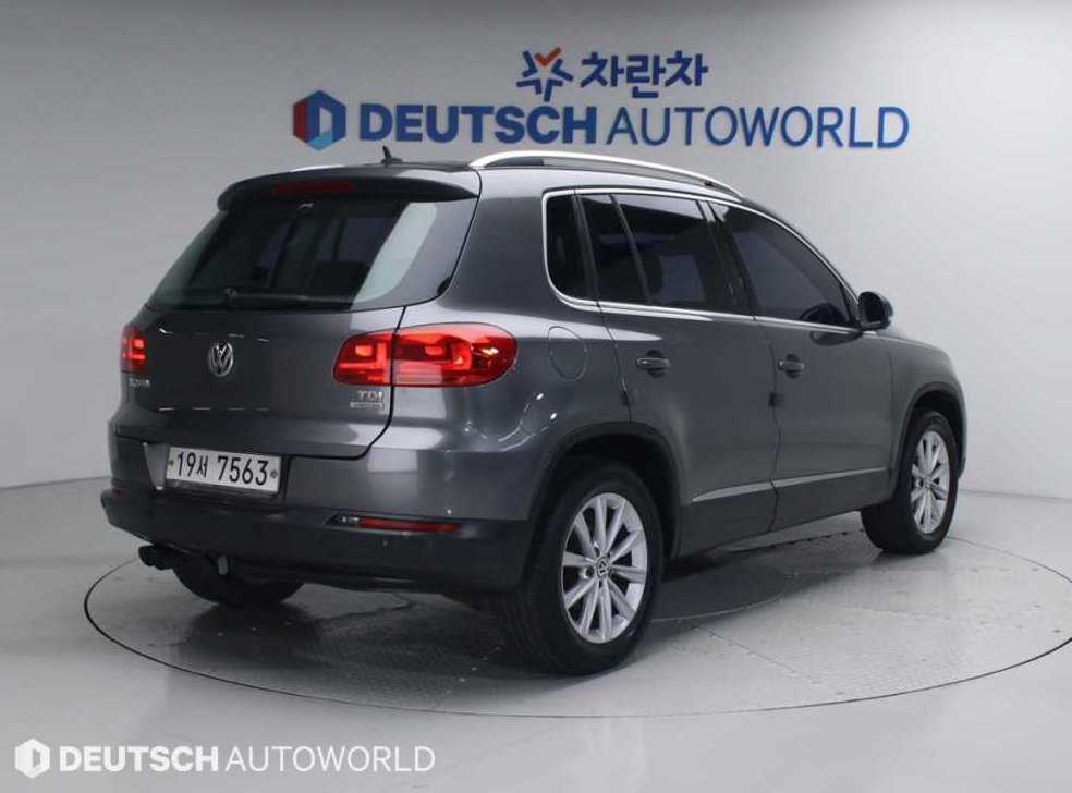 폭스바겐 티구안 2.0 TDI 컴포트 사진 2