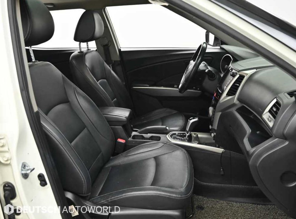 KG모빌리티(쌍용)  티볼리 가솔린 2WD 1.6 VX 사진 10