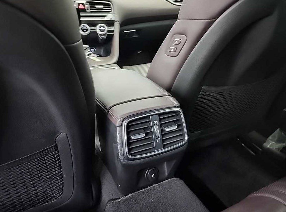 제네시스 G70 가솔린 2.0T 2WD 사진 13