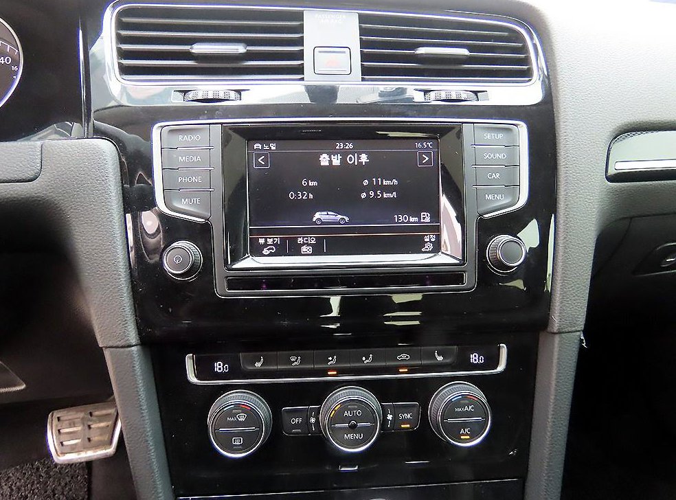 폭스바겐 골프 2.0 TDI 사진 12