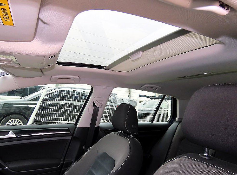 폭스바겐 골프 2.0 TDI 사진 17