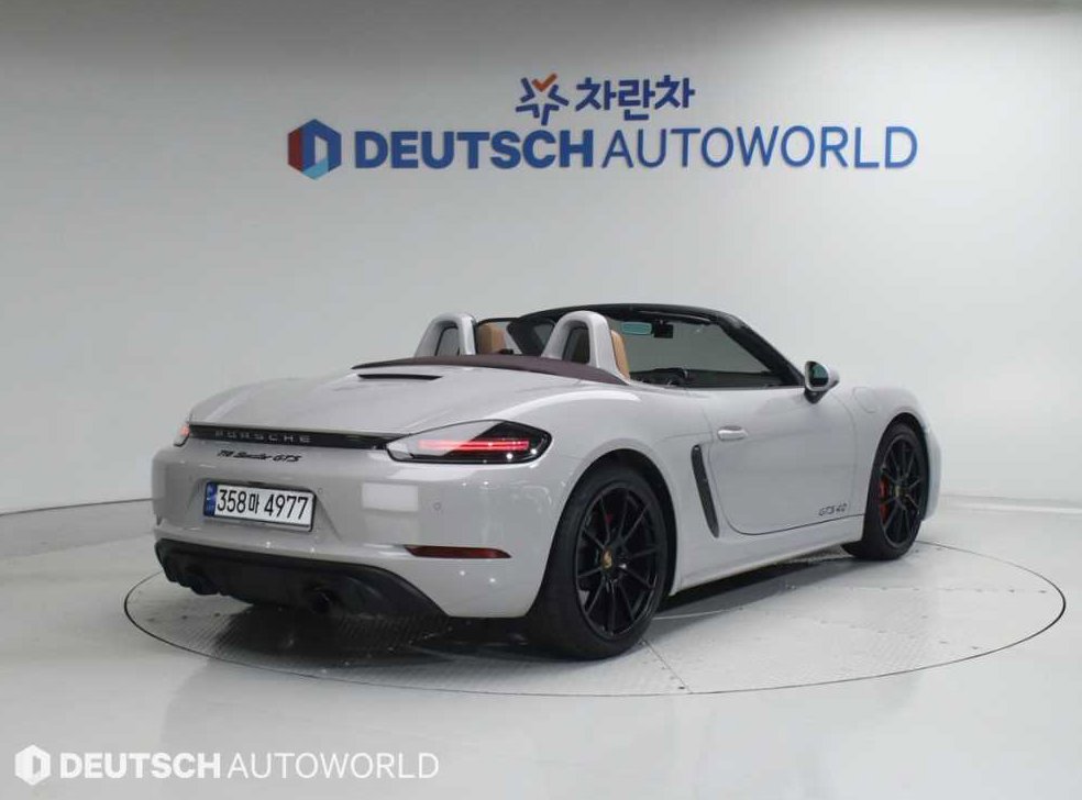 포르쉐 718 4.0 GTS 사진 2
