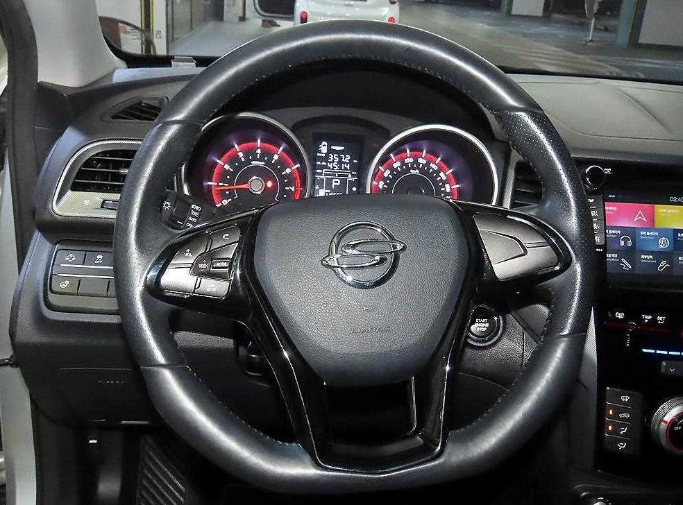 KG모빌리티(쌍용)  티볼리 가솔린 2WD 1.6 VX 사진 8