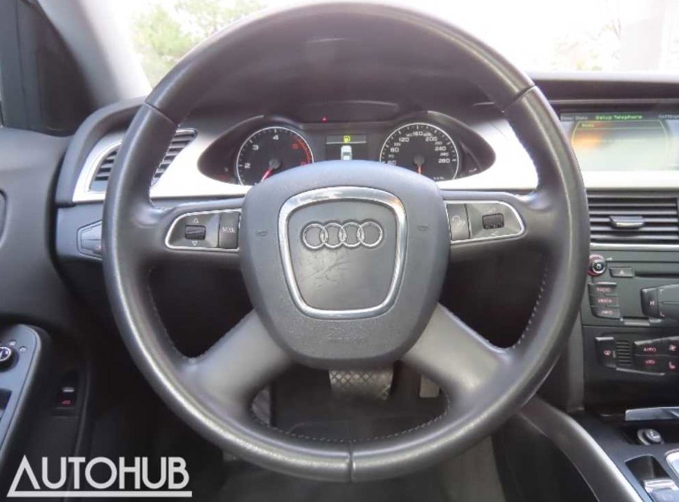 아우디 A4 2.0 TDI 사진 17