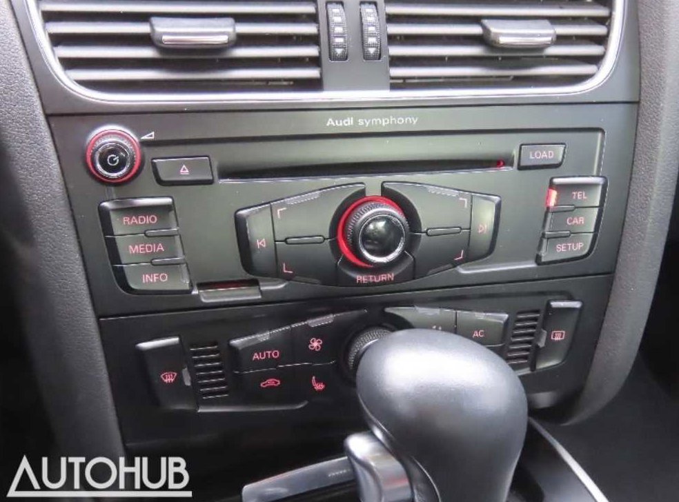 아우디 A4 2.0 TDI 사진 8