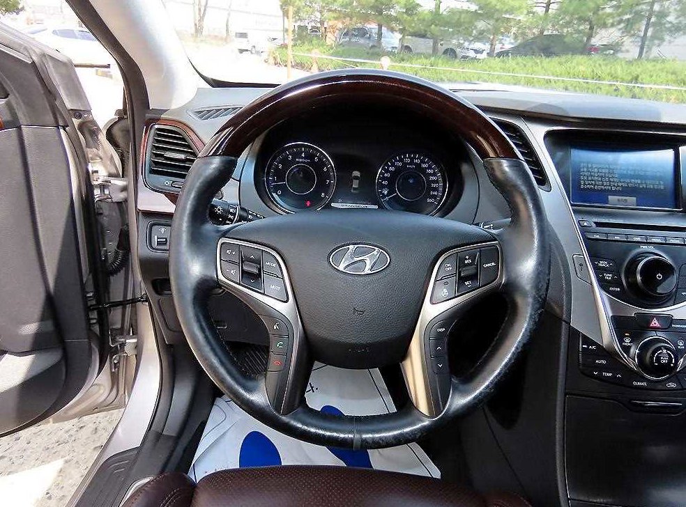 현대 그랜저 HG300 EXCLUSIVE 사진 8