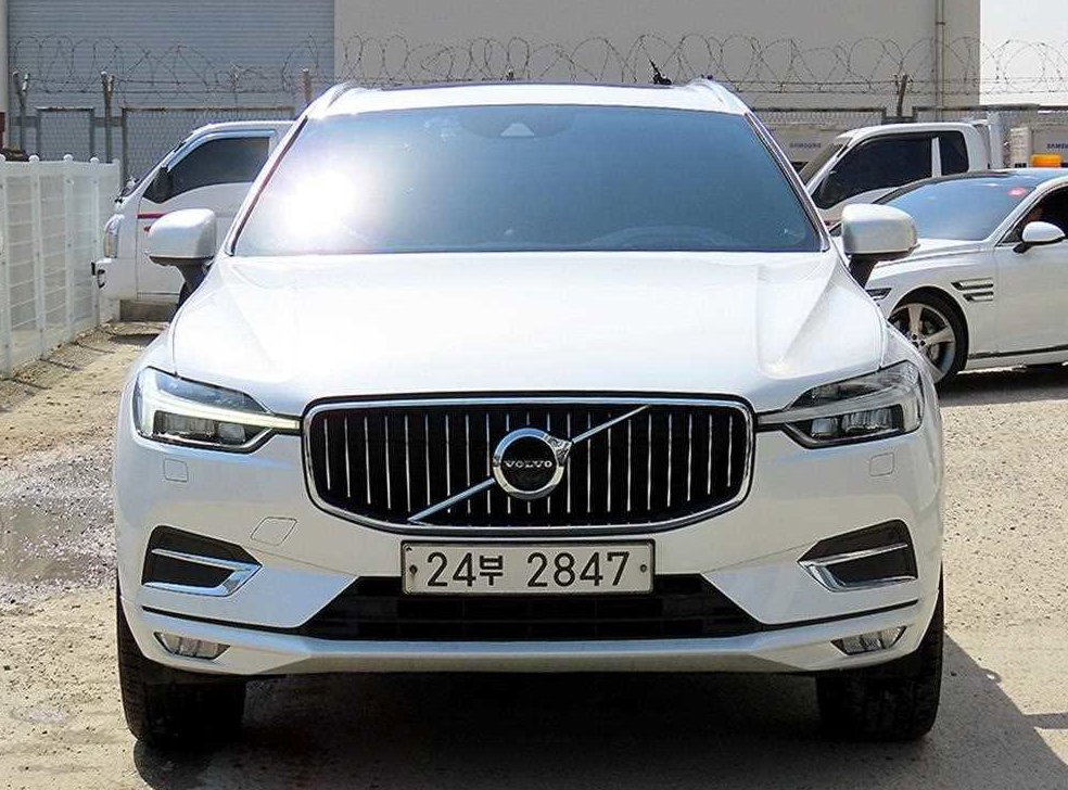 볼보 XC60 D5 AWD 인스크립션