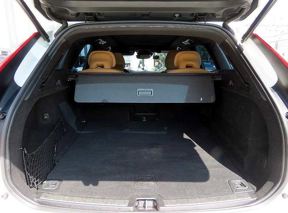 볼보 XC60 D5 AWD 인스크립션 사진 16