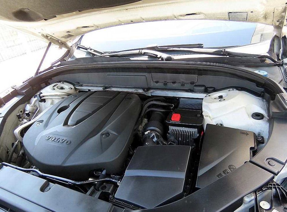 볼보 XC60 D5 AWD 인스크립션 사진 19