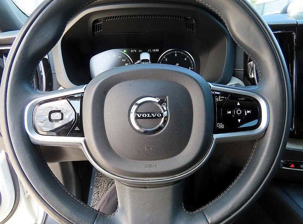 볼보 XC60 D5 AWD 인스크립션 사진 8