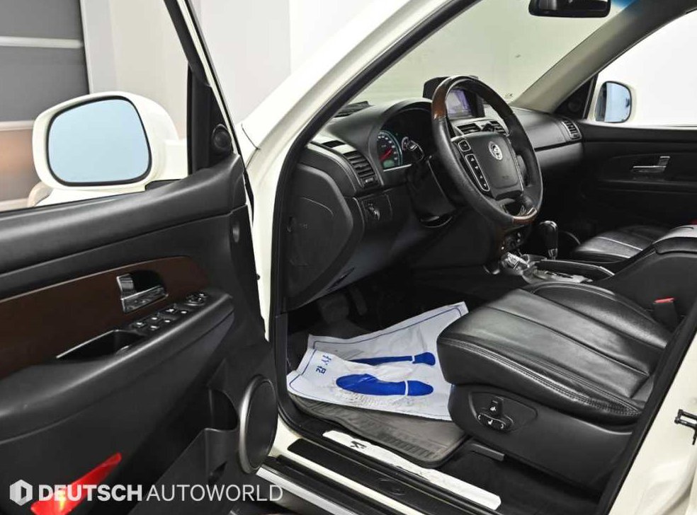 KG모빌리티(쌍용)  렉스턴 2.0  4WD RX7 사진 11