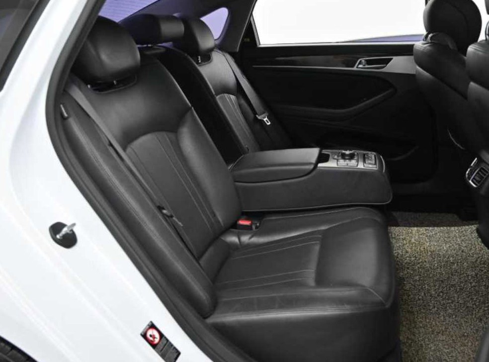 현대 제네시스 G330 모던 AWD 사진 12