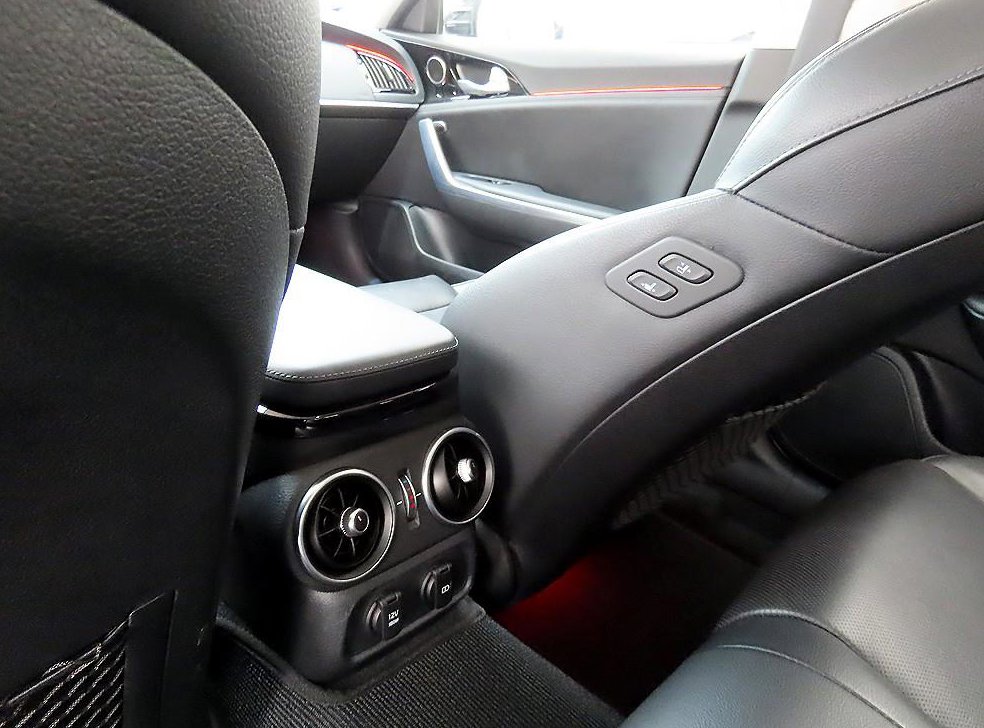 기아 스팅어 디젤 2.2 AWD 사진 16