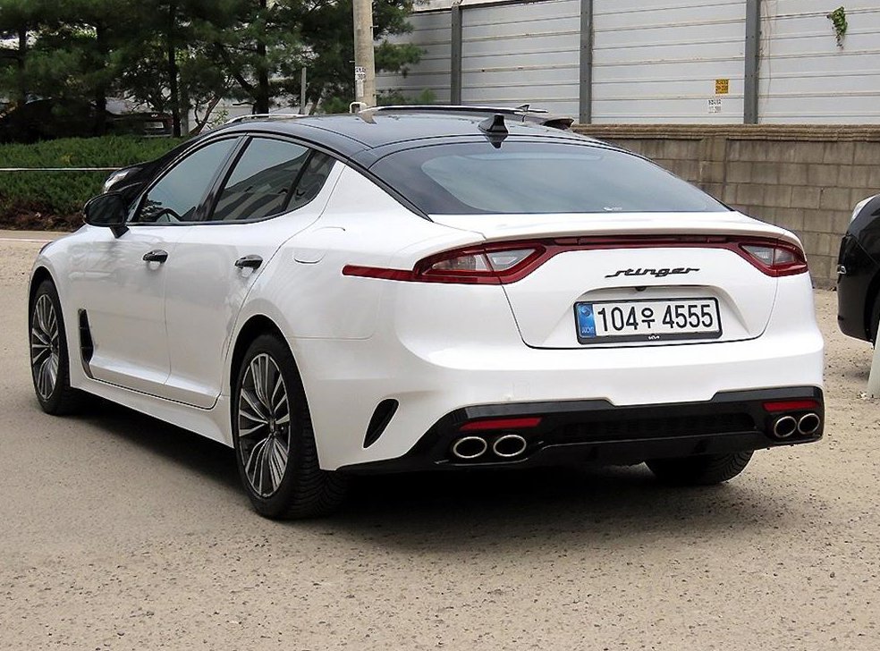 기아 스팅어 디젤 2.2 AWD 사진 3