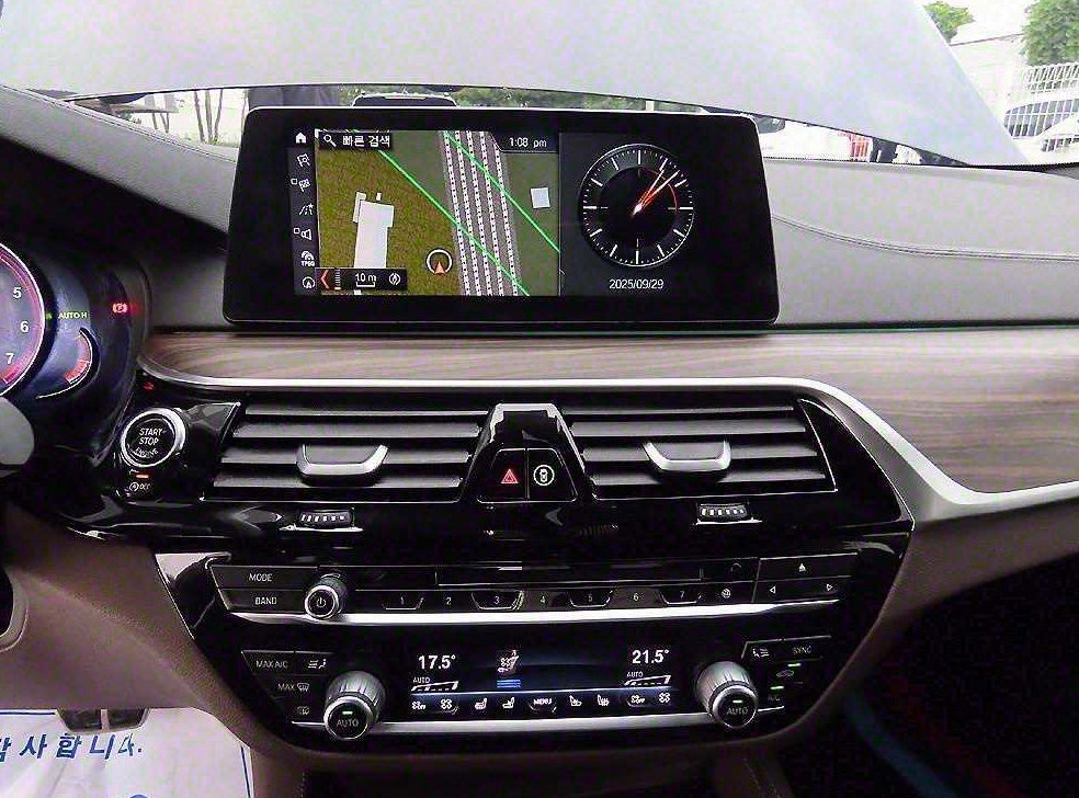 BMW 5시리즈 530i M 스포츠 플러스 사진 13