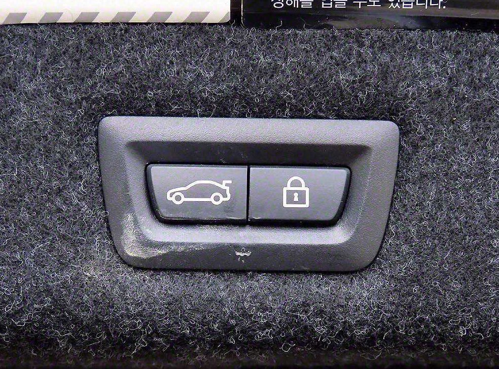 BMW 5시리즈 530i M 스포츠 플러스 사진 16