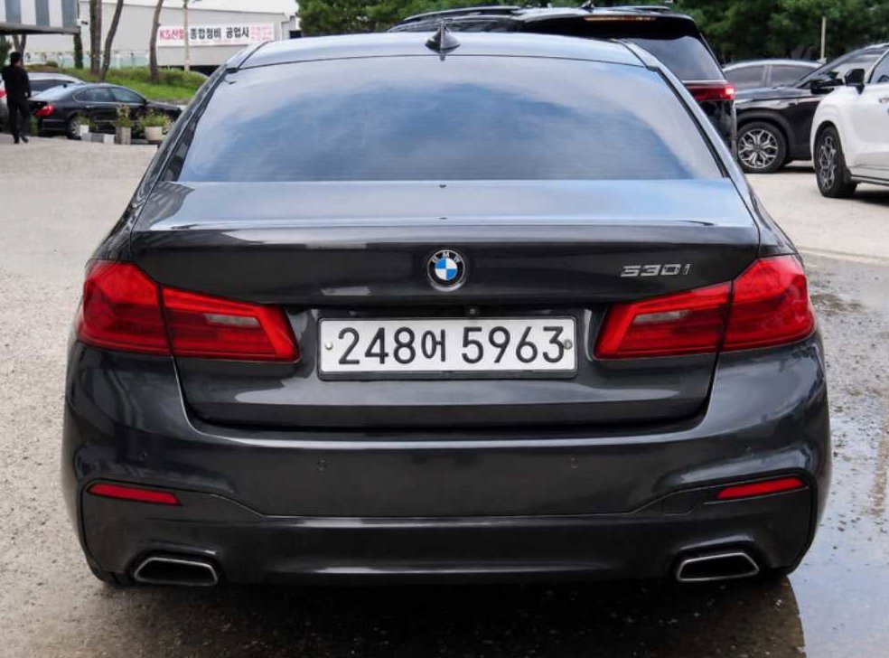 BMW 5시리즈 530i M 스포츠 플러스 사진 3