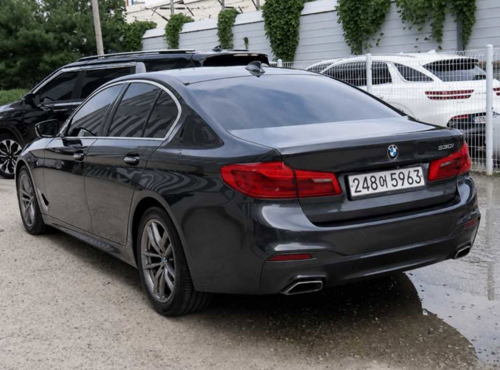 BMW 5시리즈 530i M 스포츠 플러스 사진 4
