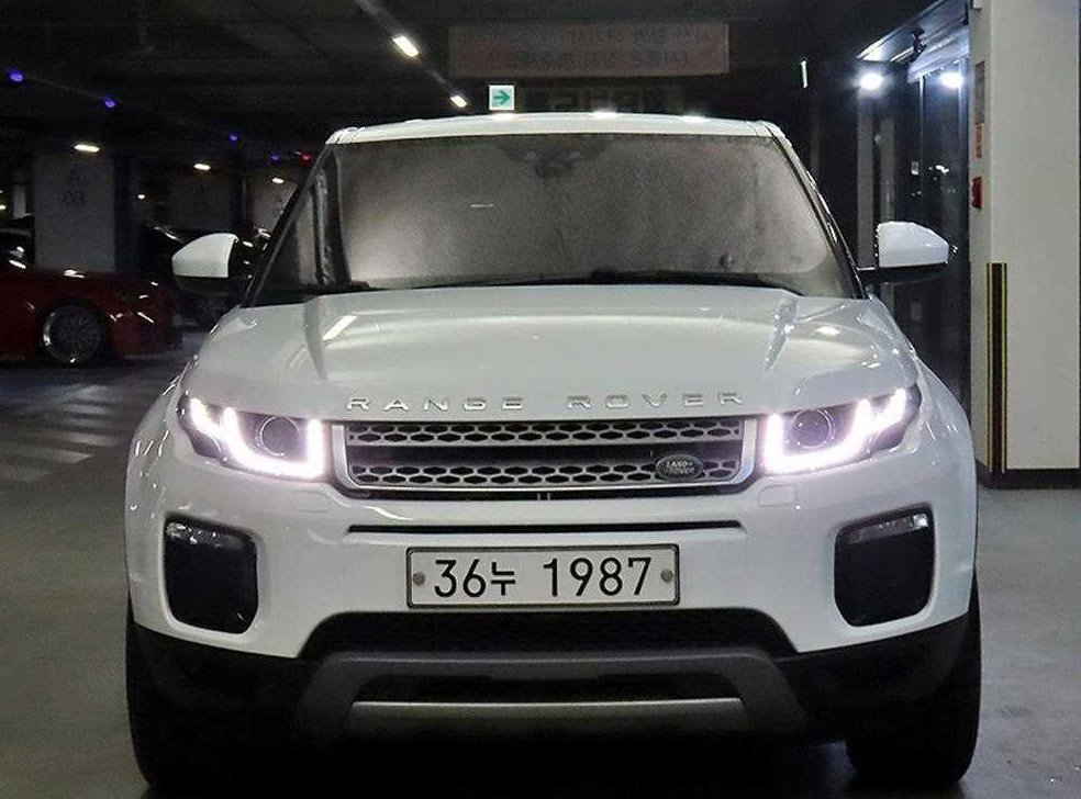 랜드로버 레인지로버 이보크 2.0 TD4 SE 사진 2