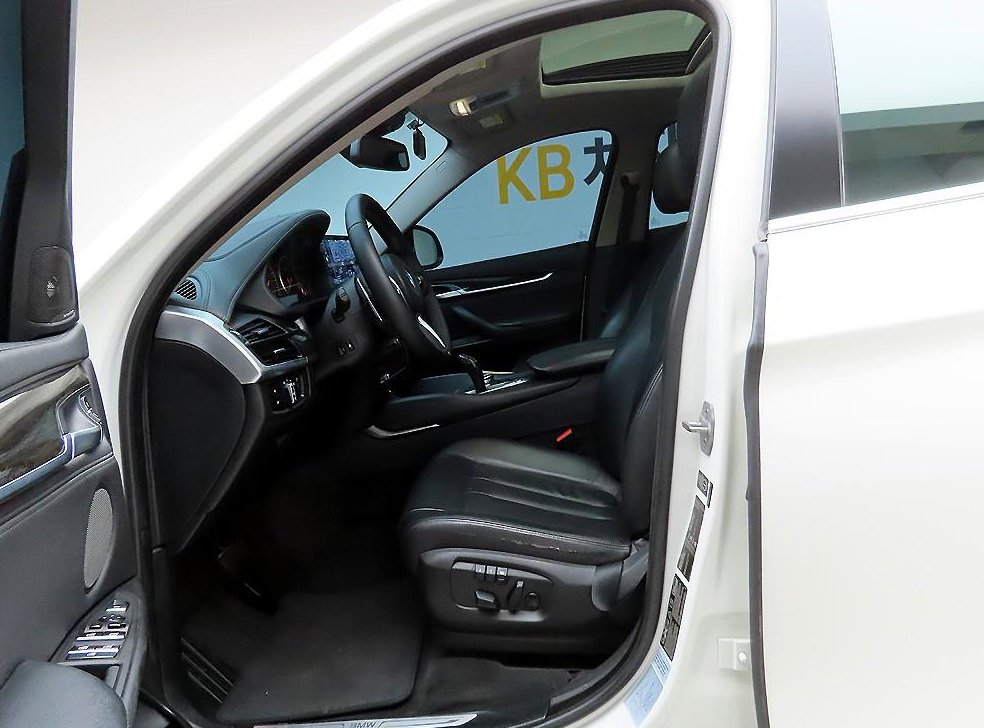 BMW X6 xDrive 30d 사진 12