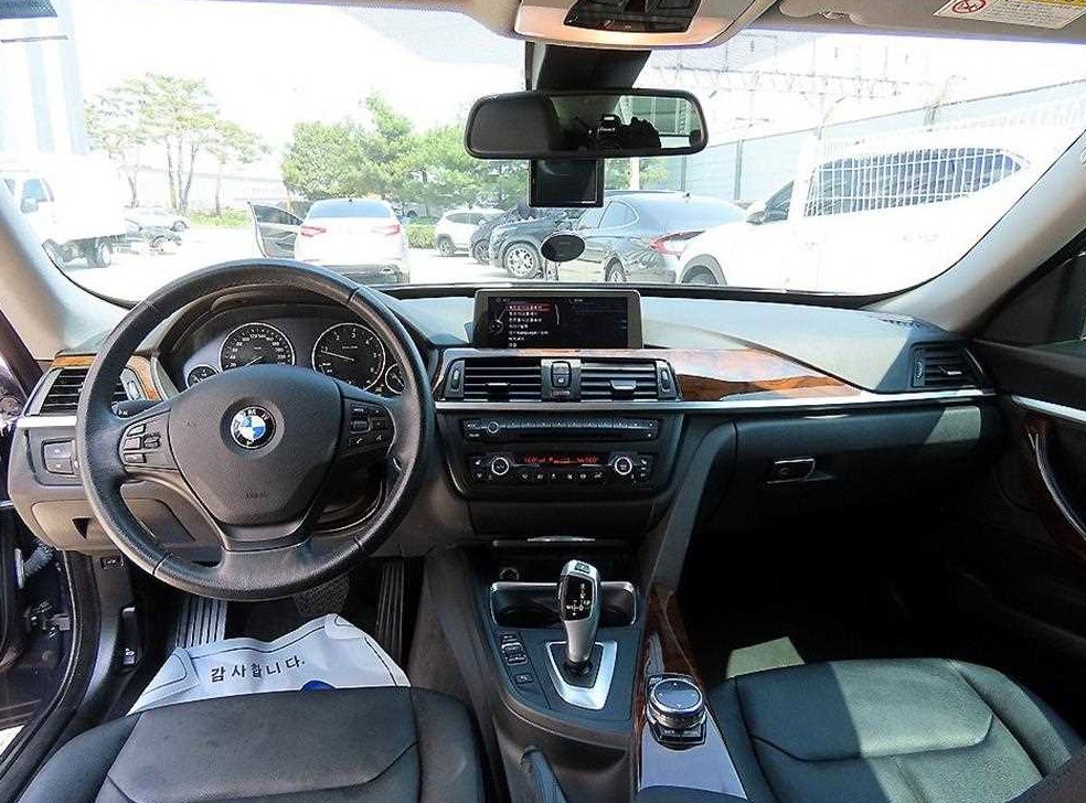 BMW 그란투리스모 GT 320D xDrive 사진 7