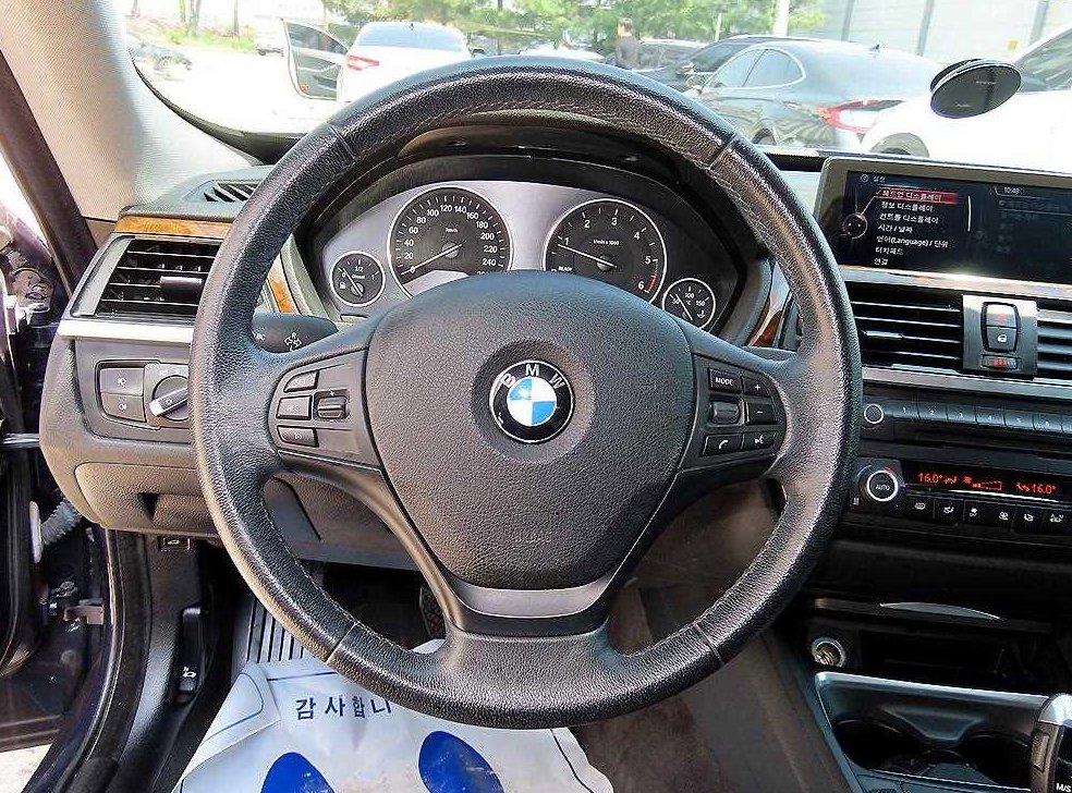 BMW 그란투리스모 GT 320D xDrive 사진 8
