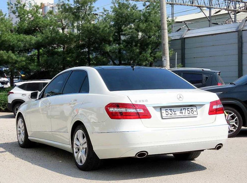 벤츠 E 클래스 E350 사진 3