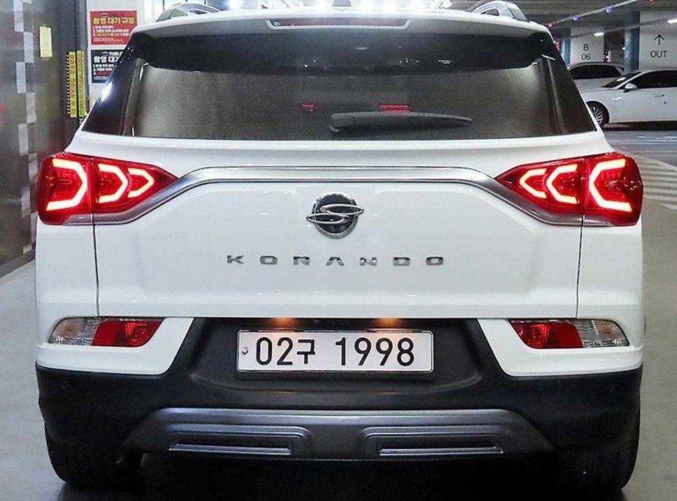 KG모빌리티(쌍용)  코란도 2WD 디젤 1.6 판타스틱 사진 5