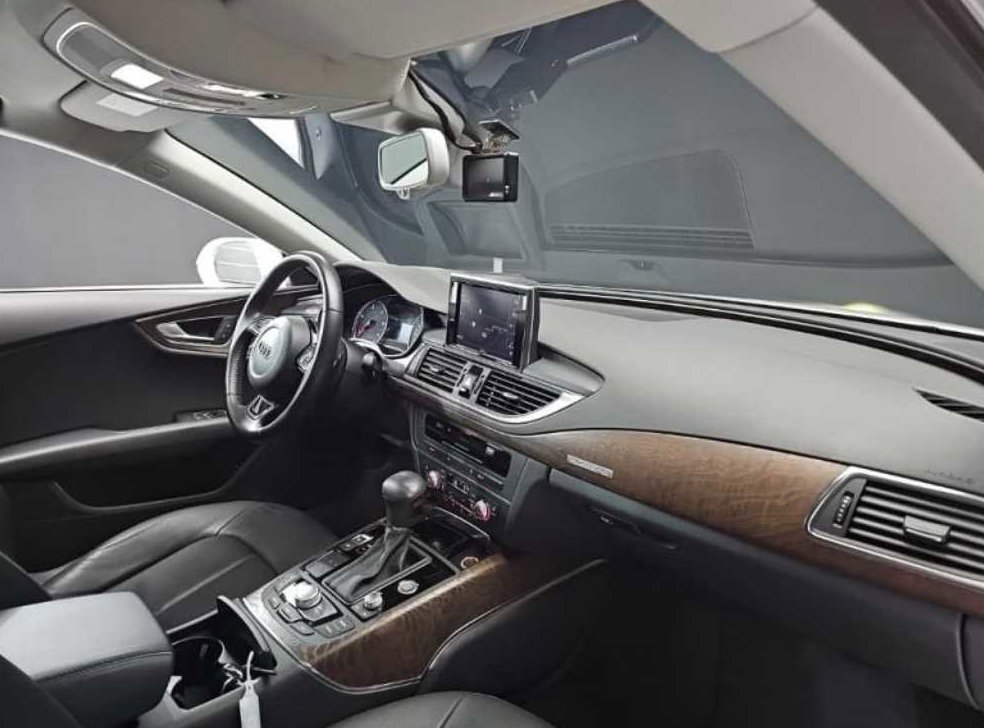 아우디 A7 55 TDI 콰트로 사진 18