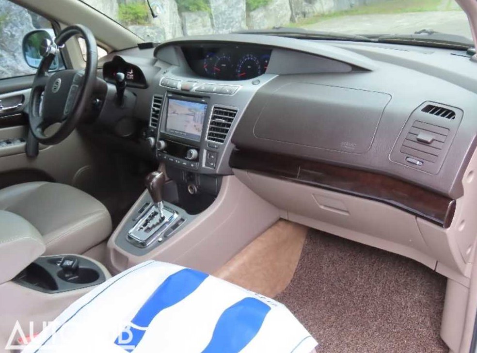 KG모빌리티(쌍용)  코란도 4WD 샤토 사진 17