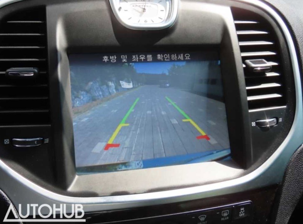 크라이슬러 300C 3.6 사진 10