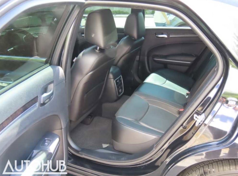 크라이슬러 300C 3.6 사진 15