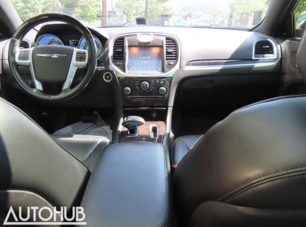 크라이슬러 300C 3.6 사진 16