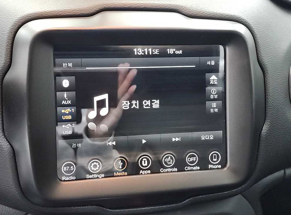 지프 레니게이드 2.0 디젤 리미티드 AWD 사진 14