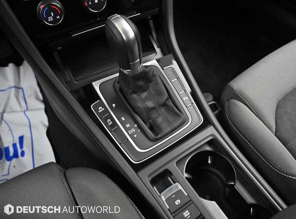 폭스바겐 골프 1.6 TDI 사진 9