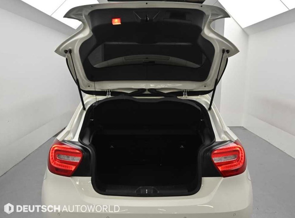 벤츠 A 클래스 A180 CDI 나이트 사진 19