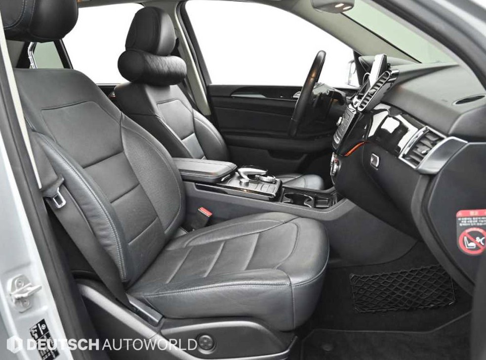 벤츠 GLE 클래스 GLE 350 d 4MATIC 사진 10