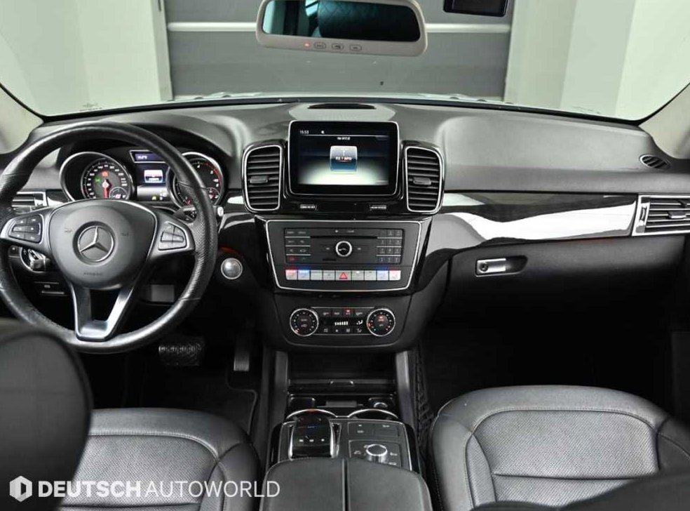 벤츠 GLE 클래스 GLE 350 d 4MATIC 사진 7