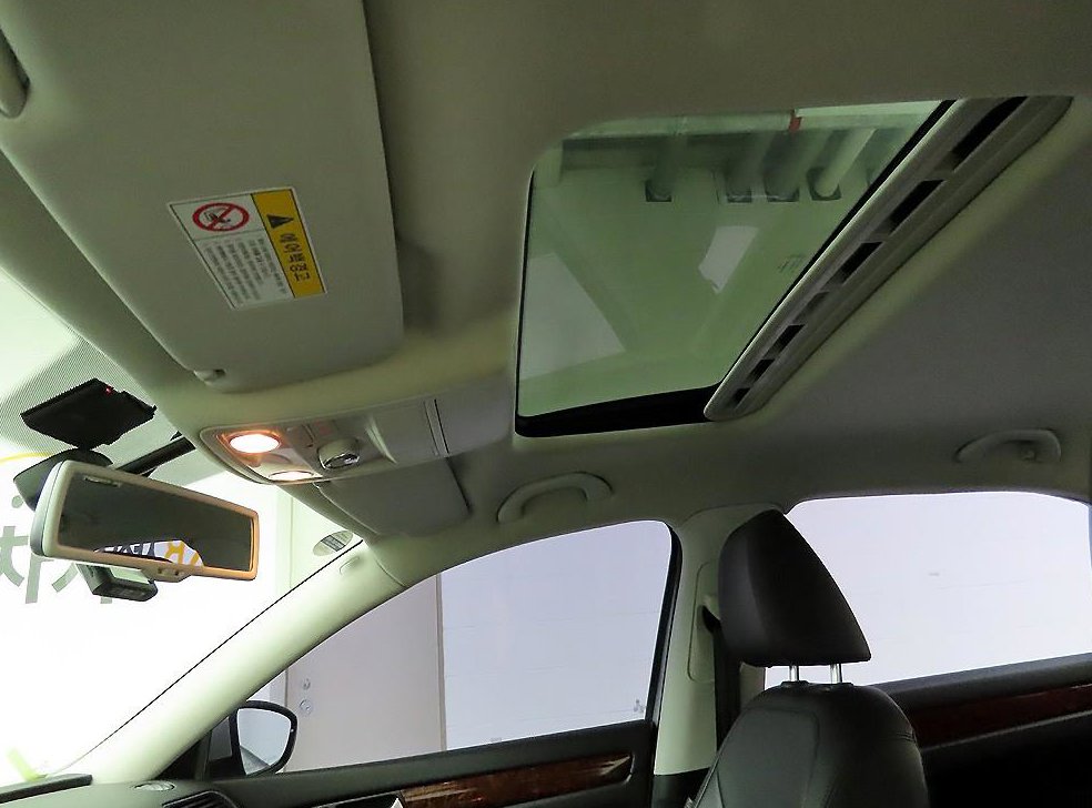 폭스바겐 파사트 2.0 TDI 사진 15